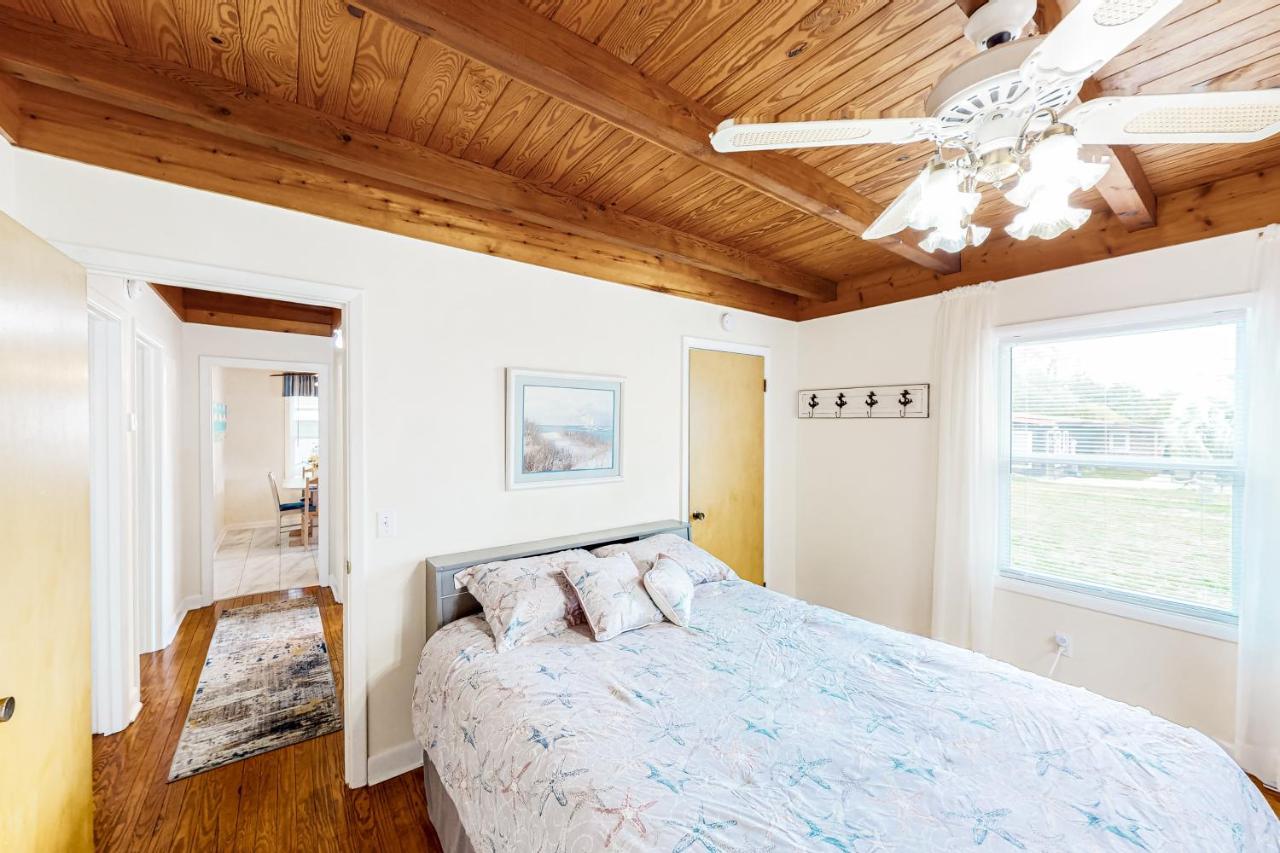 Ginny'S Coastal Cottage Oak Island Dış mekan fotoğraf