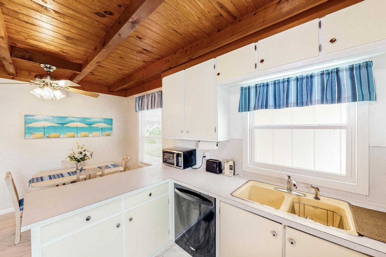 Ginny'S Coastal Cottage Oak Island Dış mekan fotoğraf