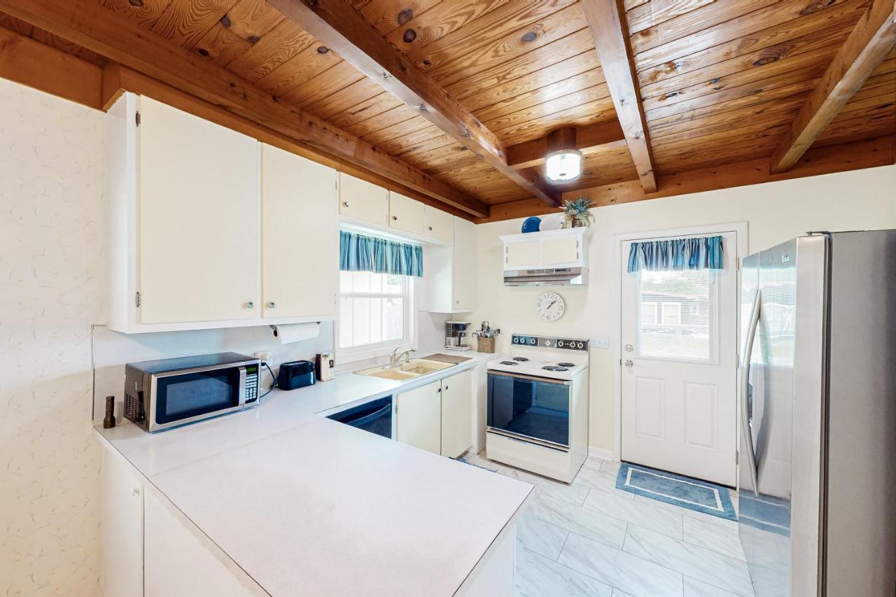 Ginny'S Coastal Cottage Oak Island Dış mekan fotoğraf