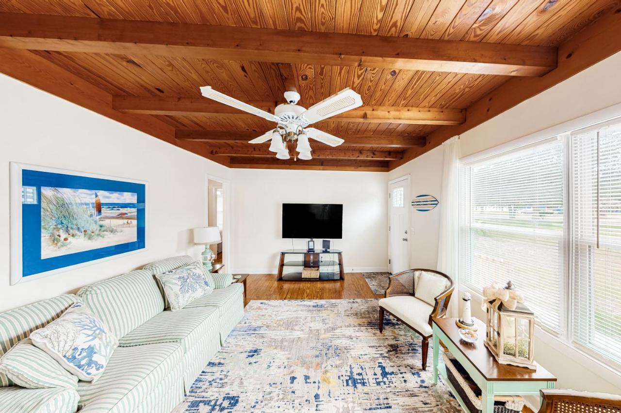 Ginny'S Coastal Cottage Oak Island Dış mekan fotoğraf