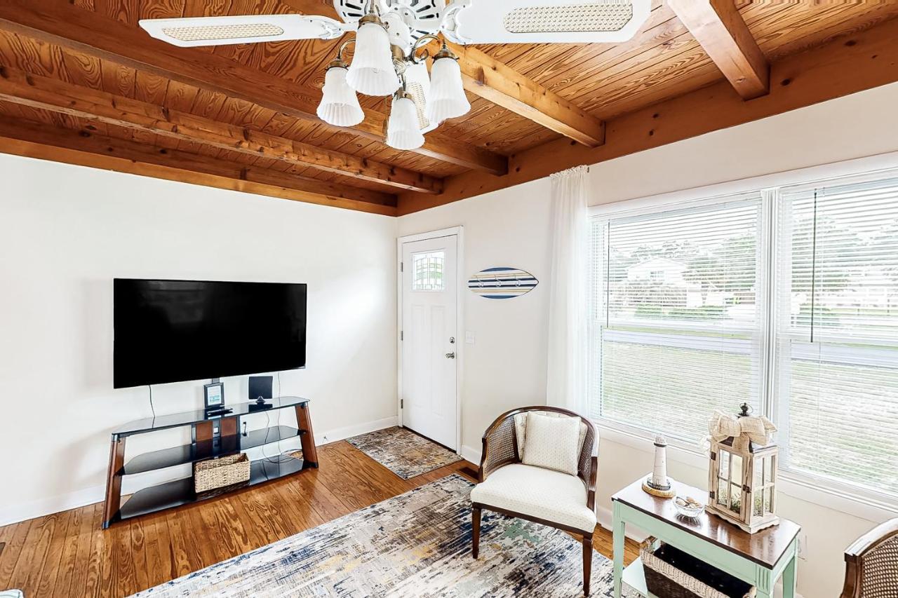 Ginny'S Coastal Cottage Oak Island Dış mekan fotoğraf